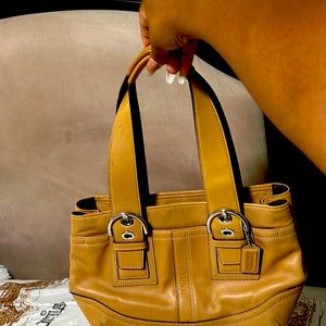VTG COACH Soho F12302 Tan Leather Tote Bag Buckle Hobo Shoulder Handbag Purse